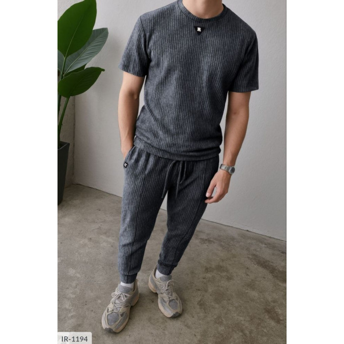 Костюми Odessa Moda IR-1194 — тренди сезону 2025