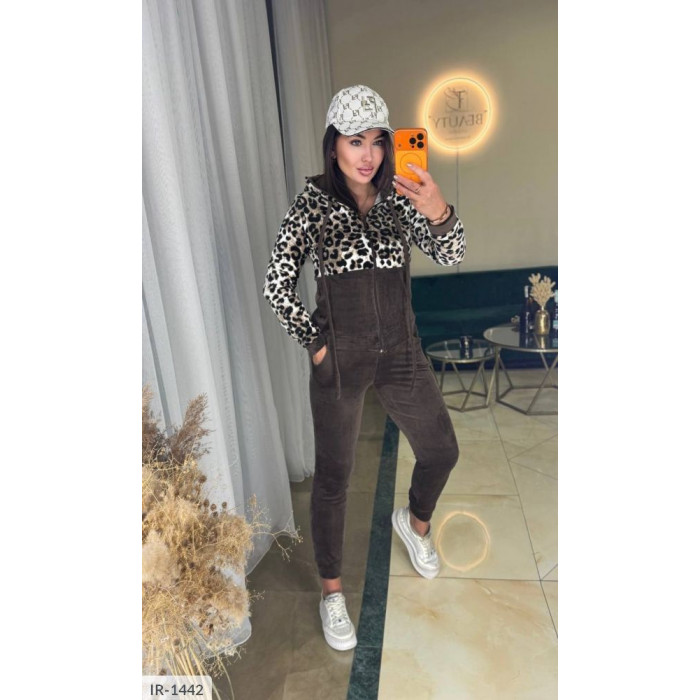 Костюми Plus Size IR-1442 — тренди для активних жінок