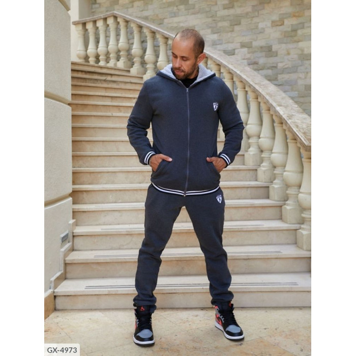 Чоловічий гардероб GX-4973 — комфорт і елегантність