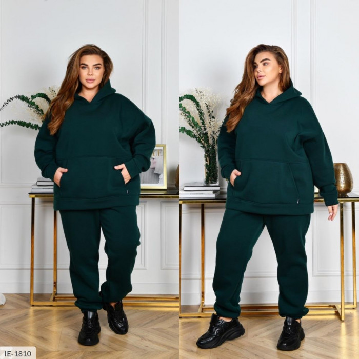 Спортивні костюми великого розміру IE-1810 — комфорт і мода Спортивні костюми великого розміру IE-1810 — комфорт і мода
