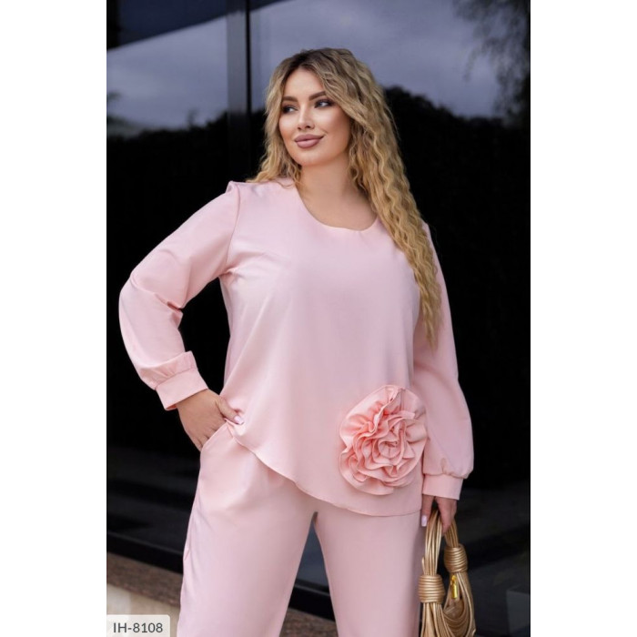 Жіночі костюми XL+ IH-8108 — елегантність і зручність