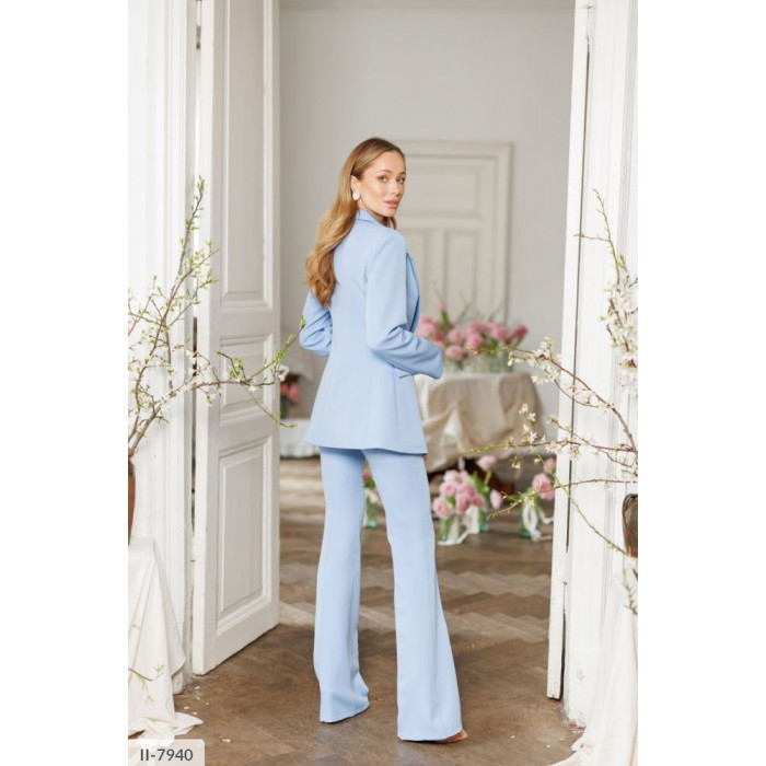 Костюми II-7940 — комфорт і впевненість