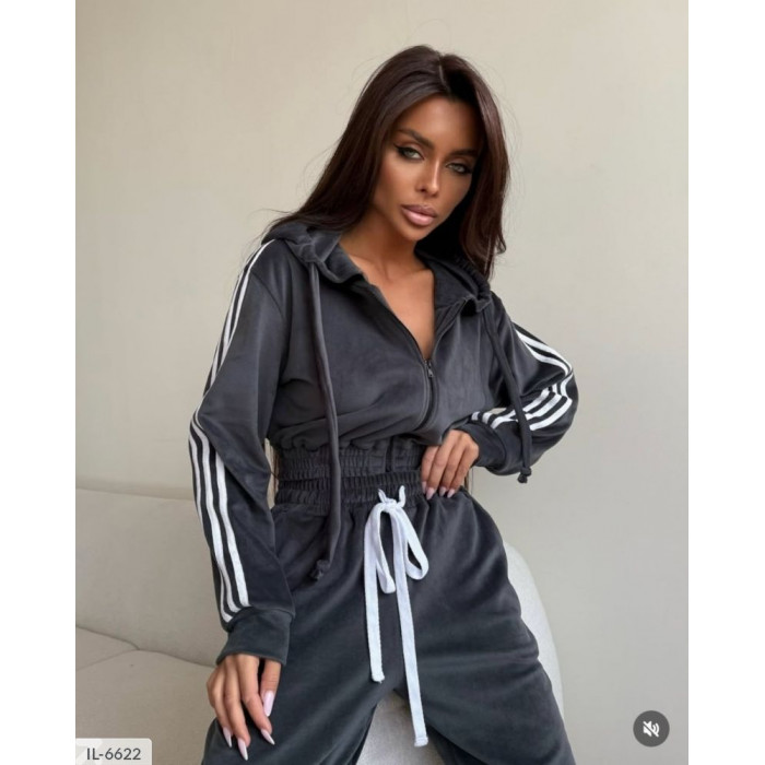 Модні костюми для спорту IL-6622 — легкість і комфорт Модні костюми для спорту IL-6622 — легкість і комфорт