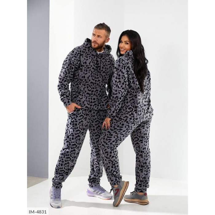 Чоловічі костюми IM-4831 — сучасна класика