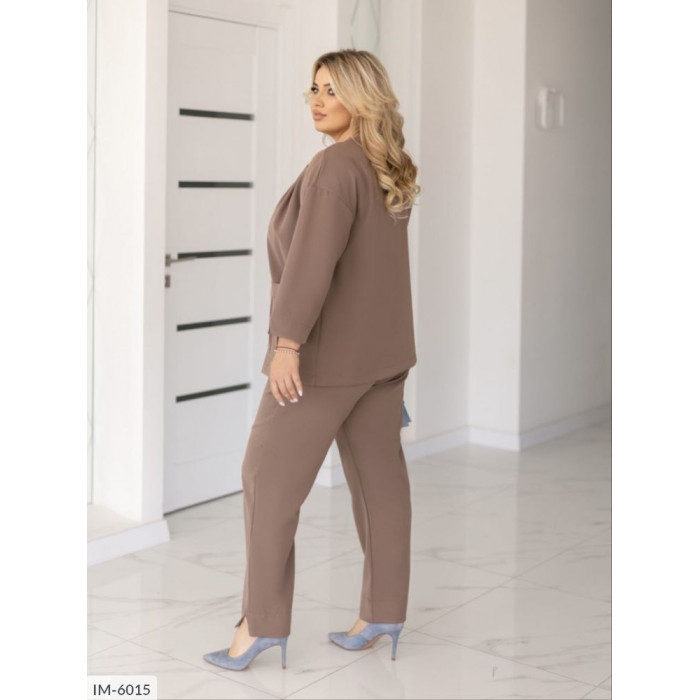 Жіночі костюми XL+ IM-6015 — елегантність і зручність