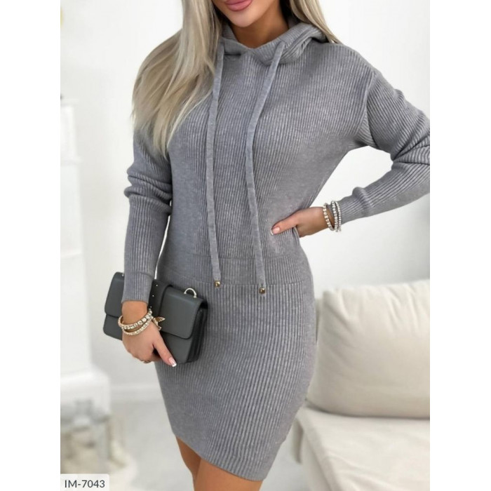 Стильні сукні Plus Size IM-7043 — ідеальна посадка для будь-якої фігури