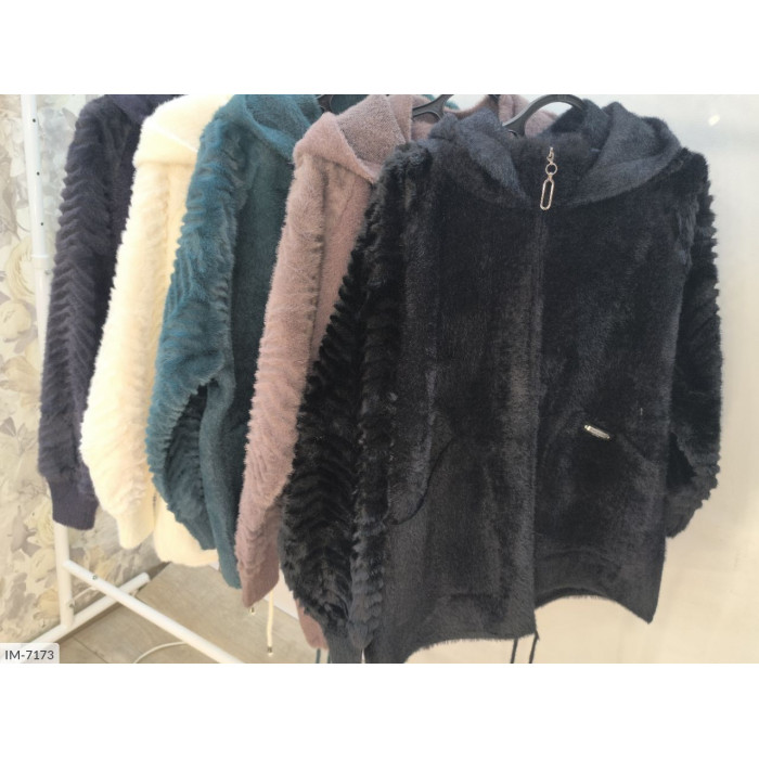 Верхній одяг великого розміру IM-7173 — твій комфорт