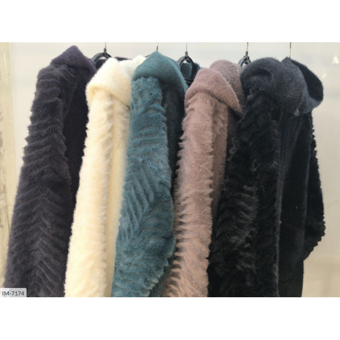 Жіночий верхній одяг Plus Size IM-7174 — тренди 2025