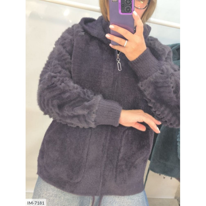 Жіночий верхній одяг Plus Size IM-7181 — тренди 2025