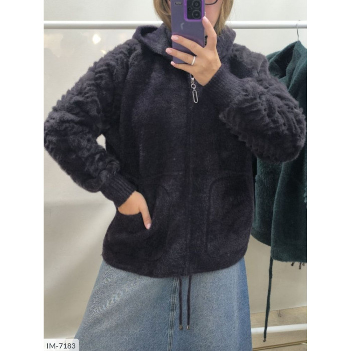 Жіночий верхній одяг Plus Size IM-7183 — тренди 2025
