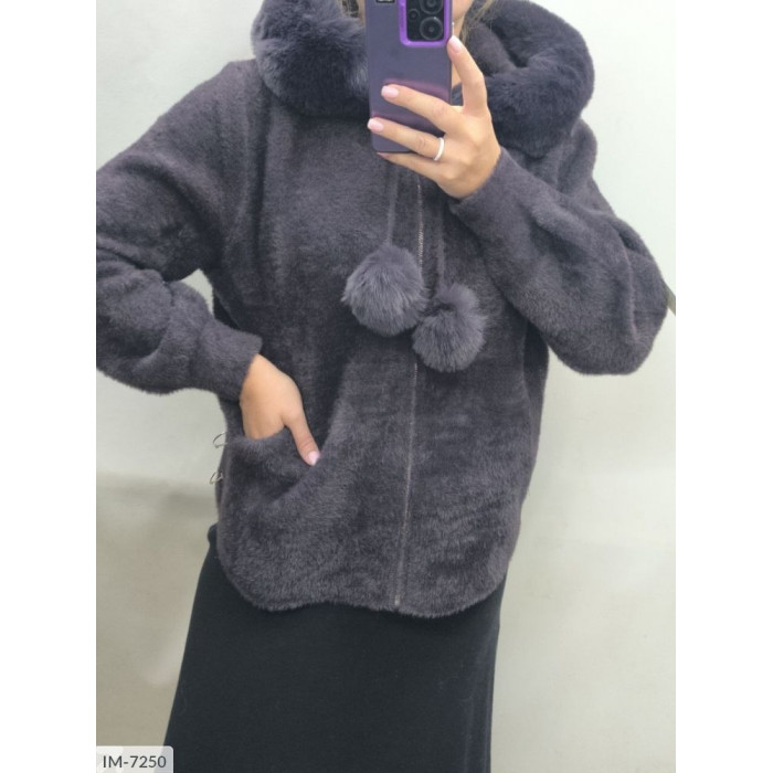 Верхній одяг великого розміру IM-7250 — тепло і стиль