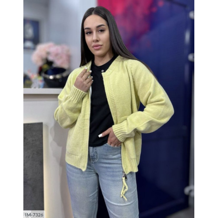 Модні светри IM-7326 — тренди сезону