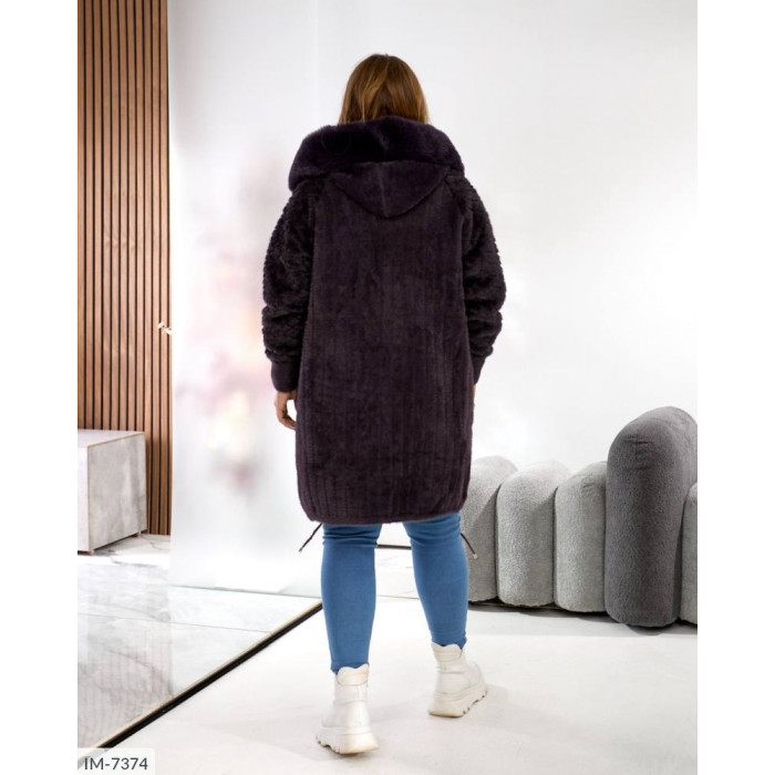 Жіночий верхній одяг Plus Size IM-7374 — тренди 2025