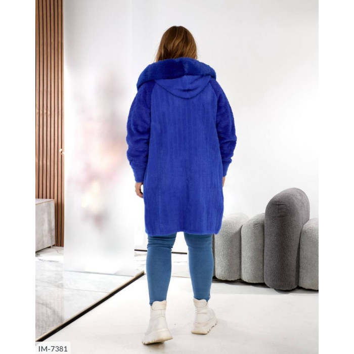 Жіночий верхній одяг Plus Size IM-7381 — тренди 2025