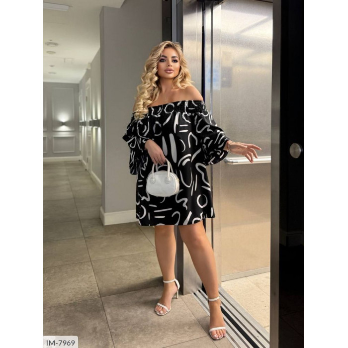 Модні образи для жінок великого розміру IM-7969