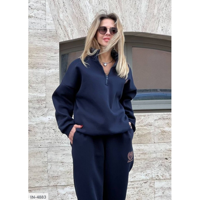 Жіночі костюми IN-4883 — сучасний дизайн і комфорт
