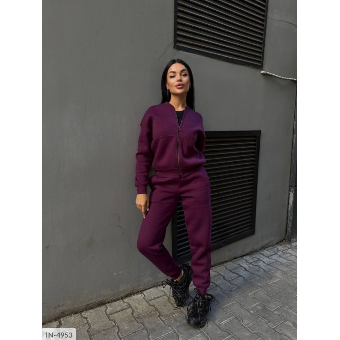 Модні спортивні костюми для активних жінок IN-4953 Модні спортивні костюми для активних жінок IN-4953