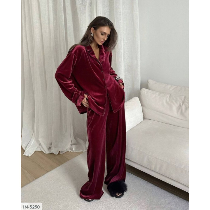 Модні костюми для прогулянок і відпочинку IN-5250