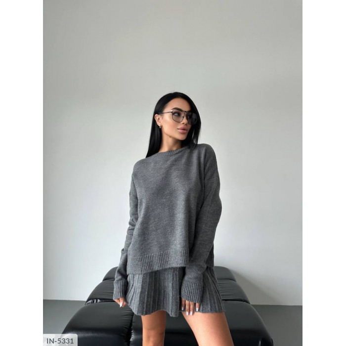 Костюми 2025 IN-5331 — трендові фасони