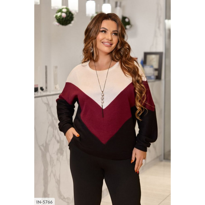 Жіночі костюми Plus Size IN-5766 — впевненість і стиль