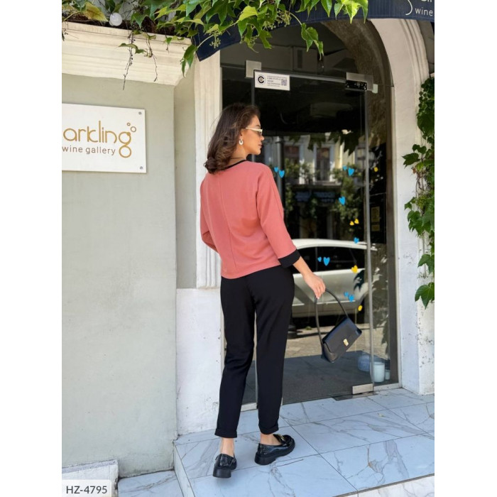 Костюми HZ-4795 — практичність, мода й комфорт