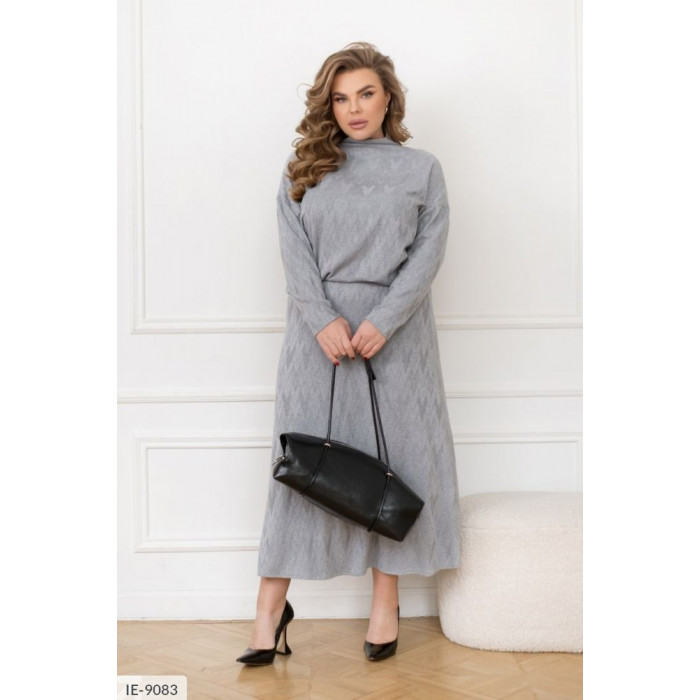 Костюми великого розміру IE-9083 — тренди і мода