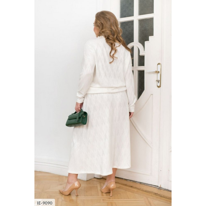 Модні костюми великого розміру IE-9090 — стиль і комфорт