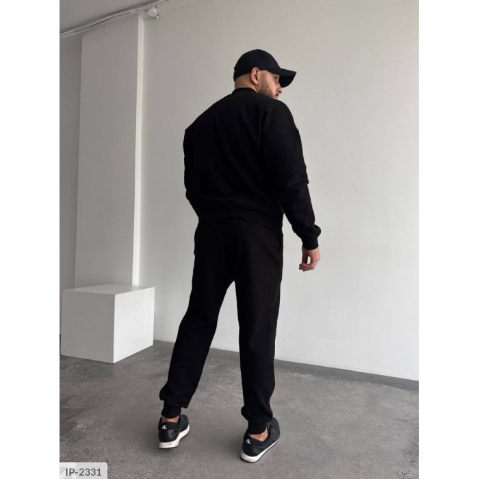 Чоловічі костюми IP-2331 — сучасна класика