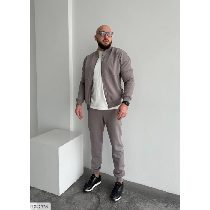 Модні чоловічі костюми IP-2336 — елегантність і стиль