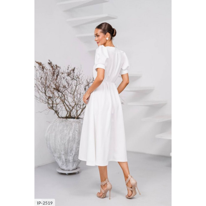 Модні тренди сезону IP-2519 — стильні сукні для сучасних жінок