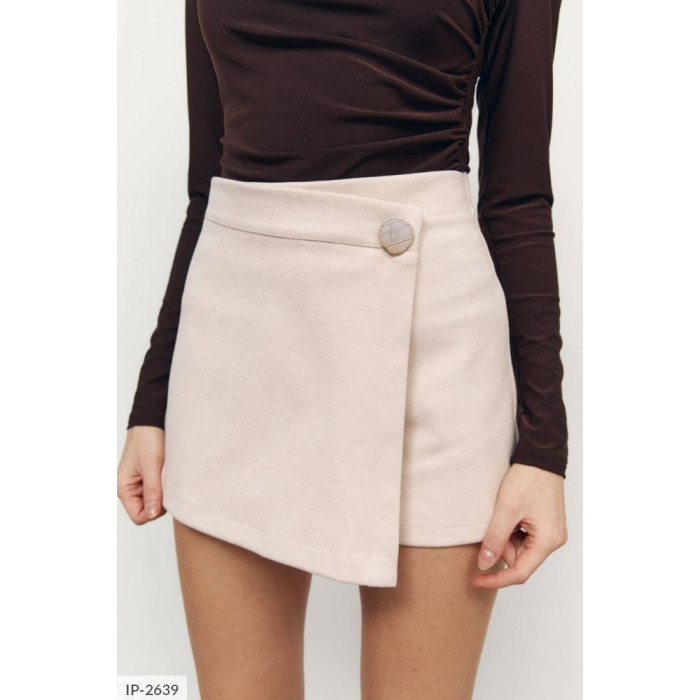 Модні образи з жіночими шортами від Odessa Moda IP-2639