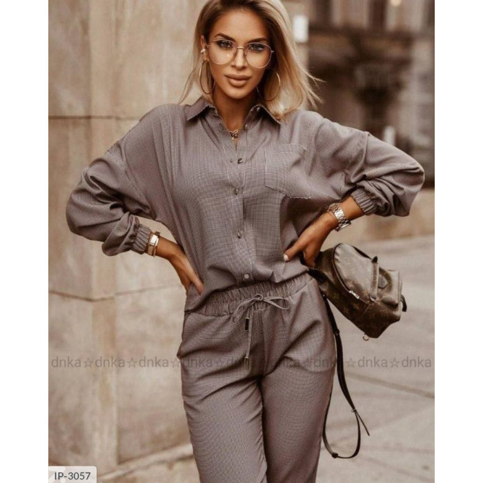 Жіночі костюми IP-3057 — сучасний дизайн і бездоганна посадка
