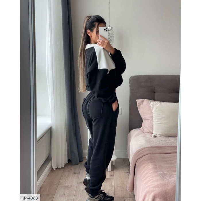 Стильні костюми для спорту IP-4068 — практичність і мода