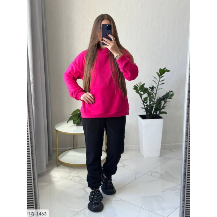 Модні спортивні костюми для активних жінок IQ-1463