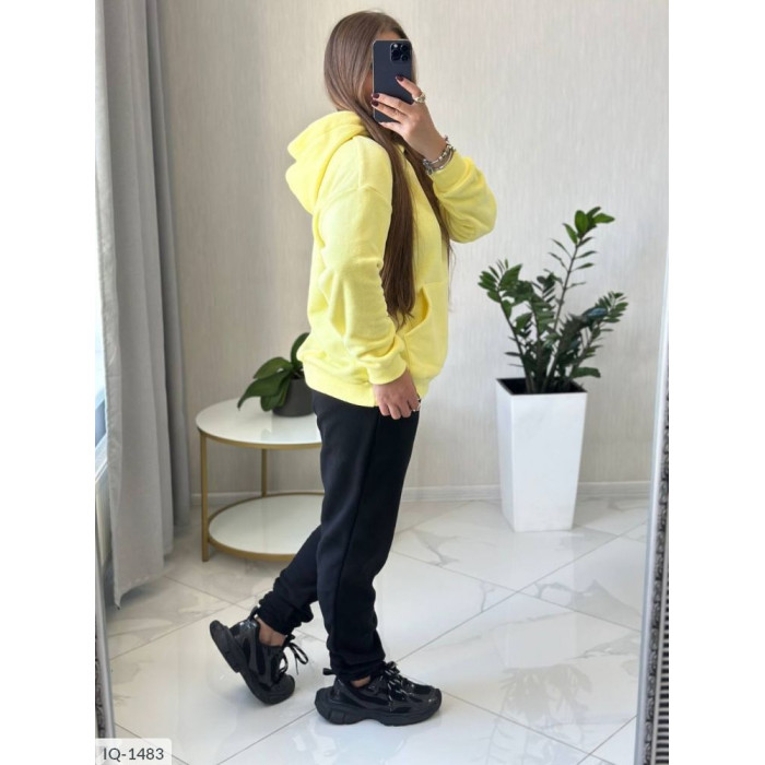 Одяг для спорту IQ-1483 — комфорт, мода і свобода рухів