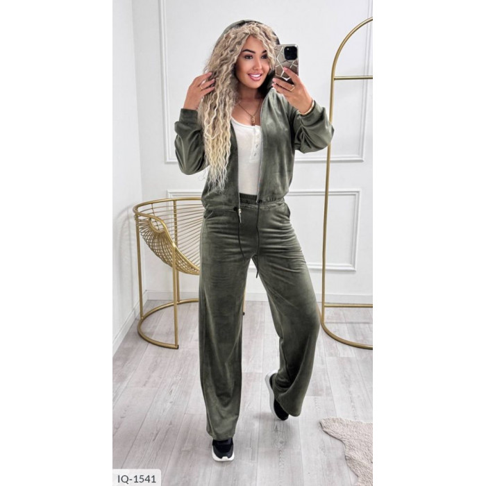 Комфорт і мода IQ-1541 — жіночі костюми для щоденних прогулянок