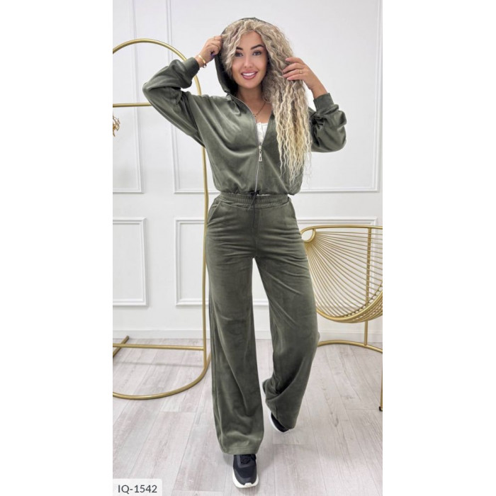 Костюми великого розміру IQ-1542 — нова колекція 2025