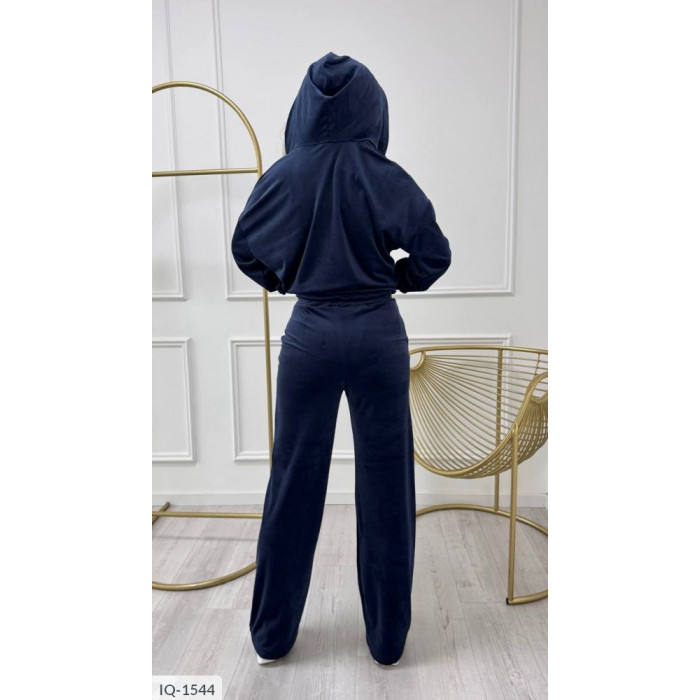 Модні прогулянкові костюми великого розміру IQ-1544 — комфорт і стиль