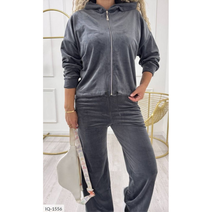 Костюми Plus Size IQ-1556 — зручність і впевненість