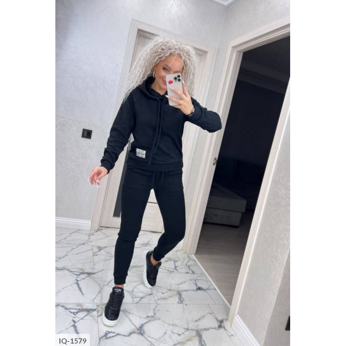 Жіночі спортивні костюми IQ-1579 — тренди сезону 2025