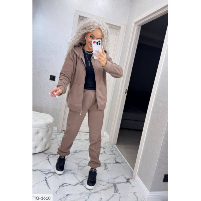 Спортивні костюми великого розміру IQ-1610 — комфорт і мода