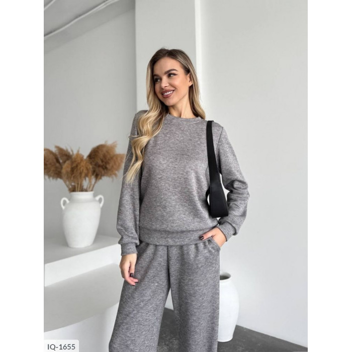 Жіночі костюми Odessa Moda IQ-1655 — елегантність і зручність