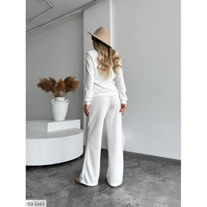 Модні образи IQ-1663 — костюми для будь-якої події