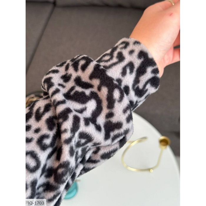 Стильні костюми для спорту IQ-1703 — практичність і мода