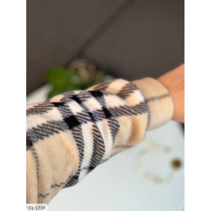 Жіночі костюми Odessa Moda IQ-1739 — стиль і впевненість