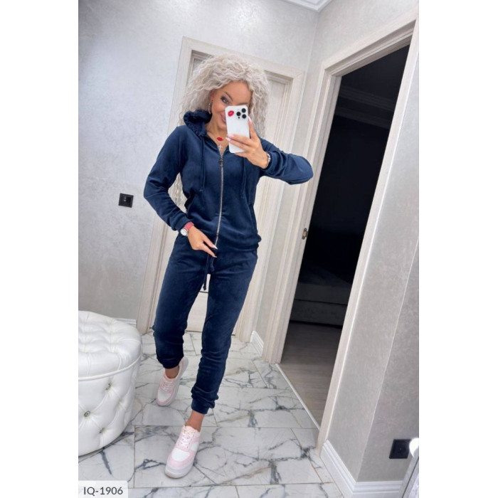 Стильні жіночі прогулянкові костюми IQ-1906 — зручність і шарм