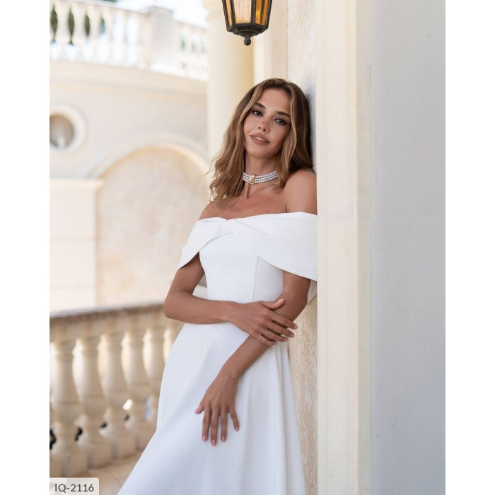 Новинки суконь 2025 IQ-2116 — твій стиль і елегантність у кожній деталі