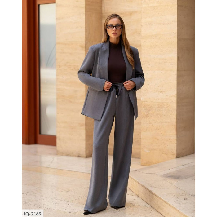 Модні костюми IQ-2169 — обери свій стиль
