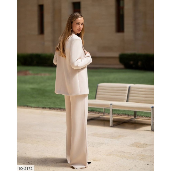 Модні костюми IQ-2172 — обери свій стиль
