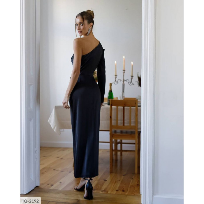 Жіночі сукні IQ-2192 — будь неперевершеною у будь-якій ситуації